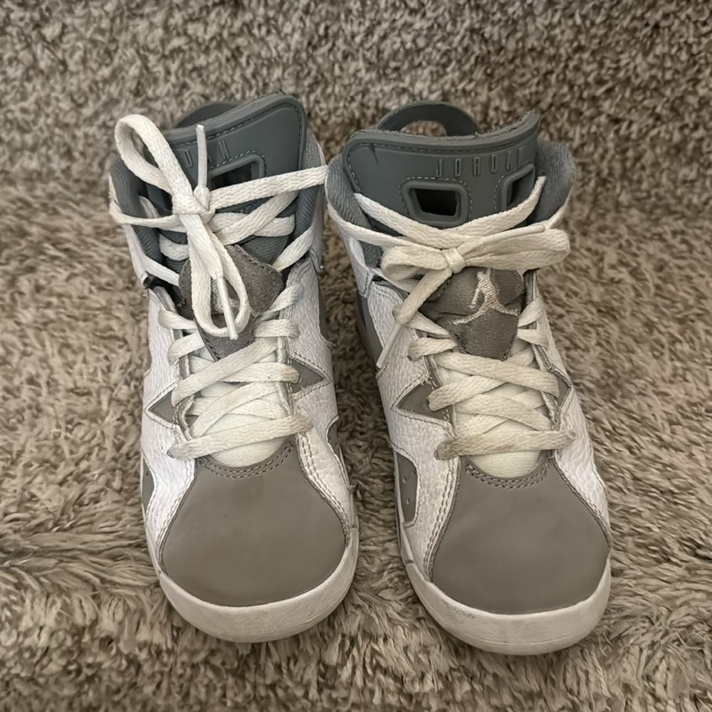 Jordan 11 - Picture 2 of 7